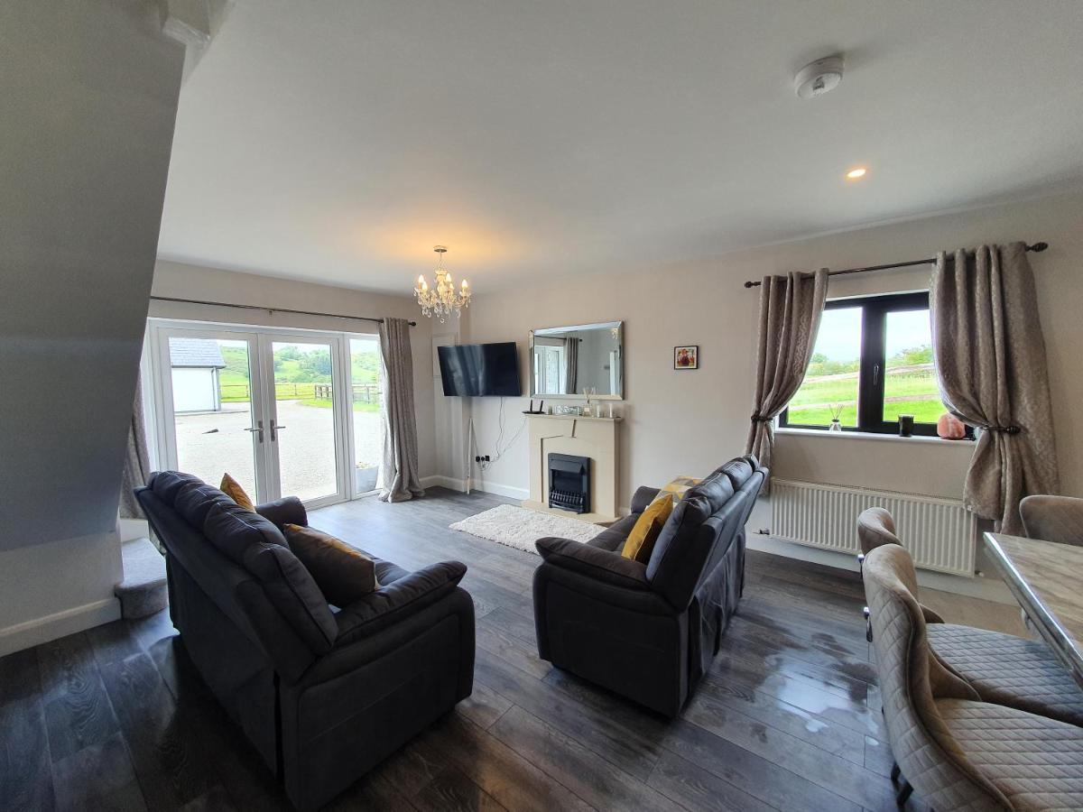 N0 2 Greystones Clock Tower Lodge Leap Екстериор снимка