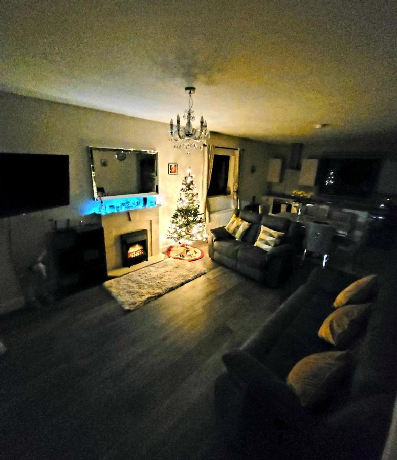 N0 2 Greystones Clock Tower Lodge Leap Екстериор снимка